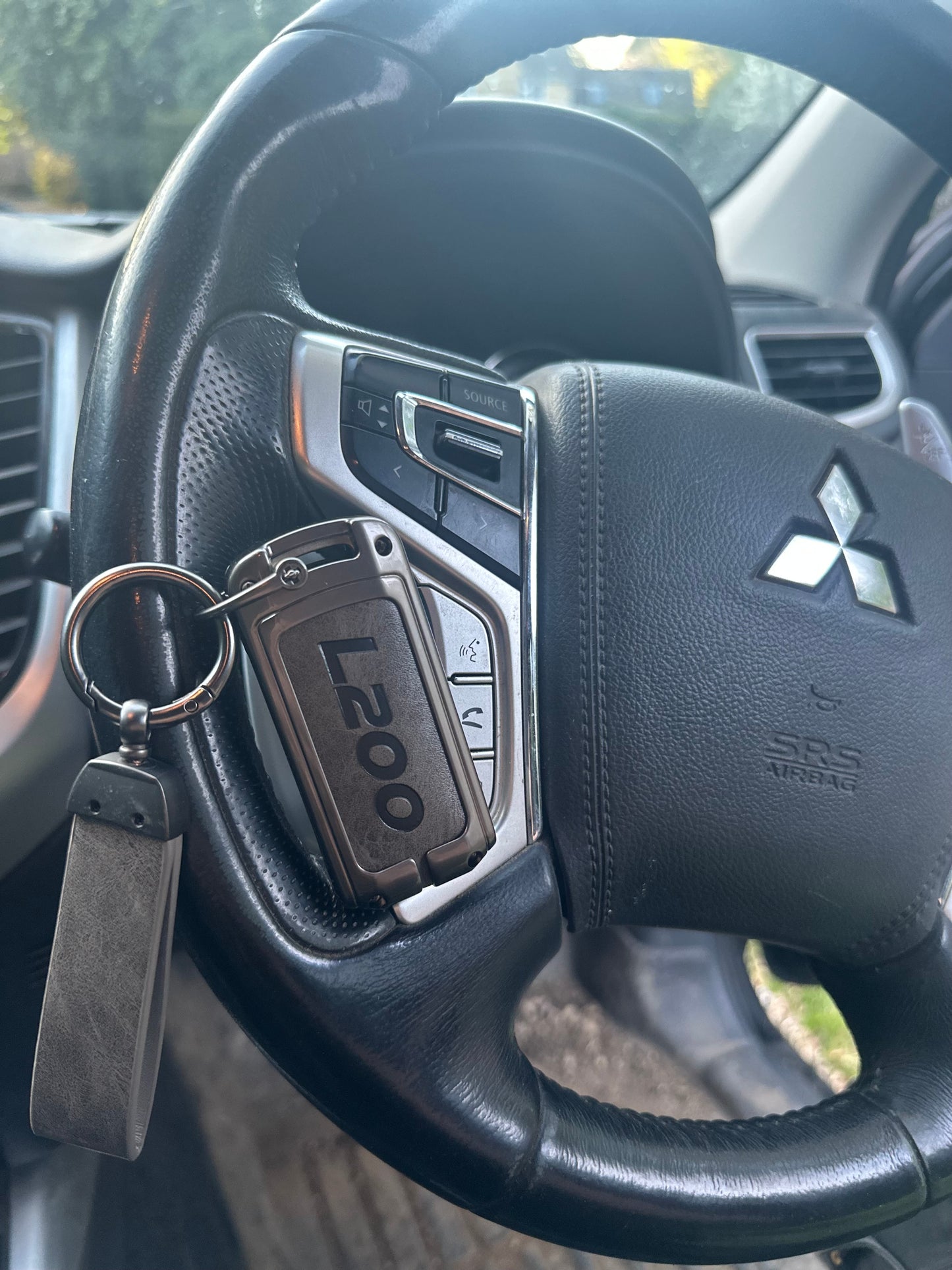 L200 Series 5 Key Case