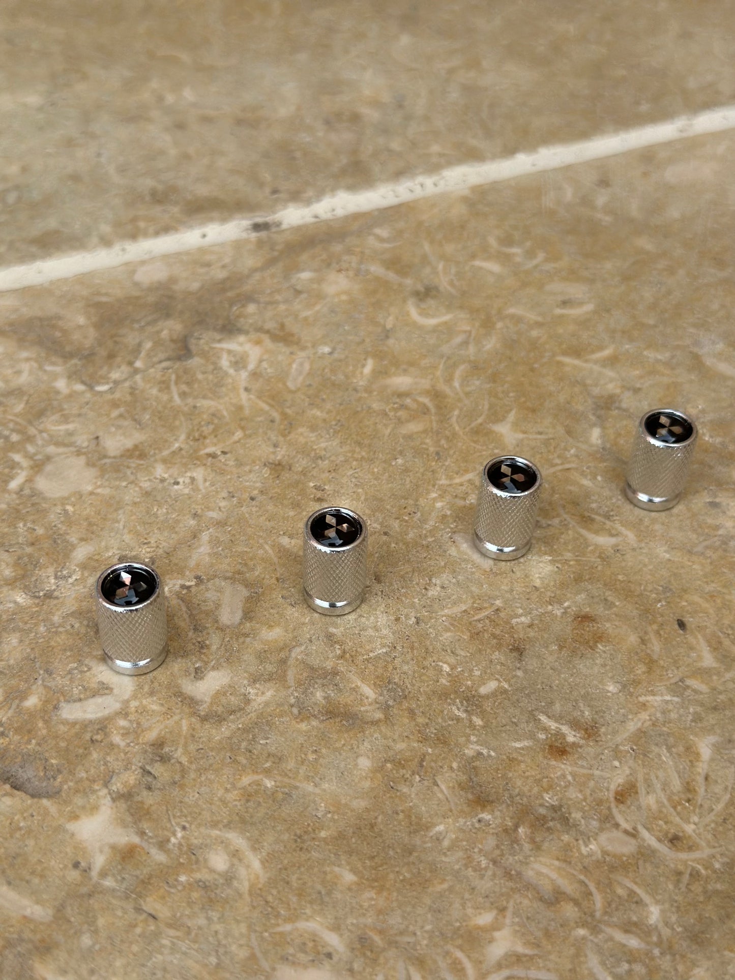 Mitsubishi Dust Caps
