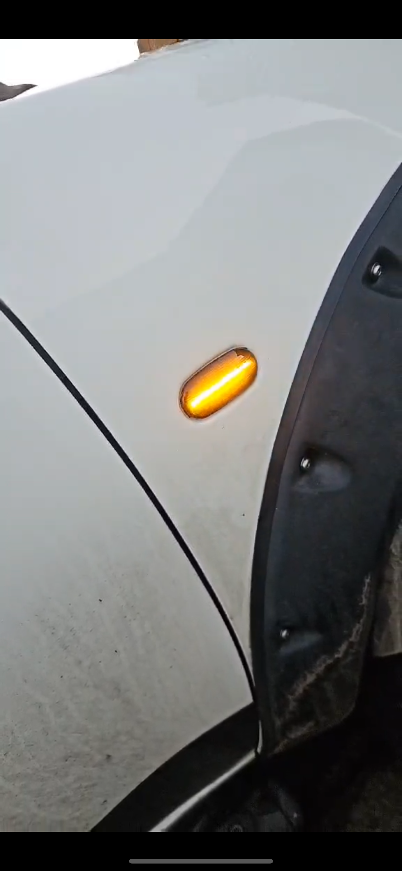 L200 Series 4 & 5 Side Progressive Side Indicators