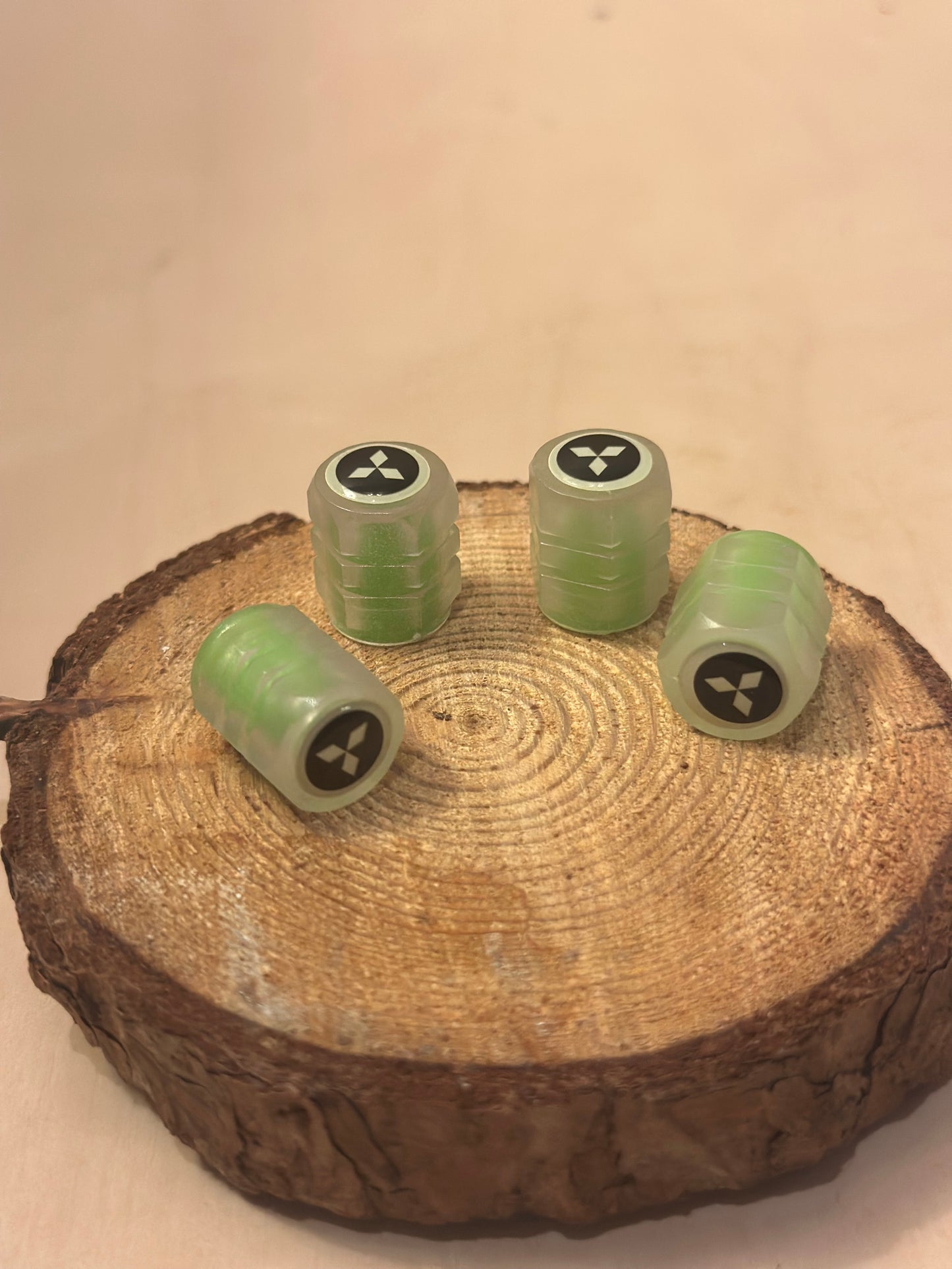 ⚠️ Radioactive Mitsubishi Dust Caps ⚠️